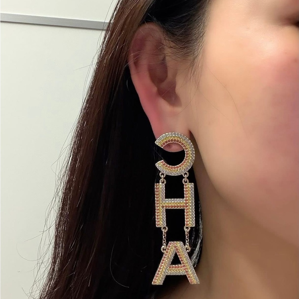 CHANEL Gold Crystal multicolor CHA-NEL
Logo